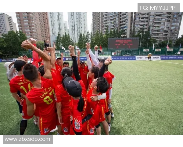 武汉飞盘队在世界攀岩锦标赛中的灵活性表现引发热议与关注